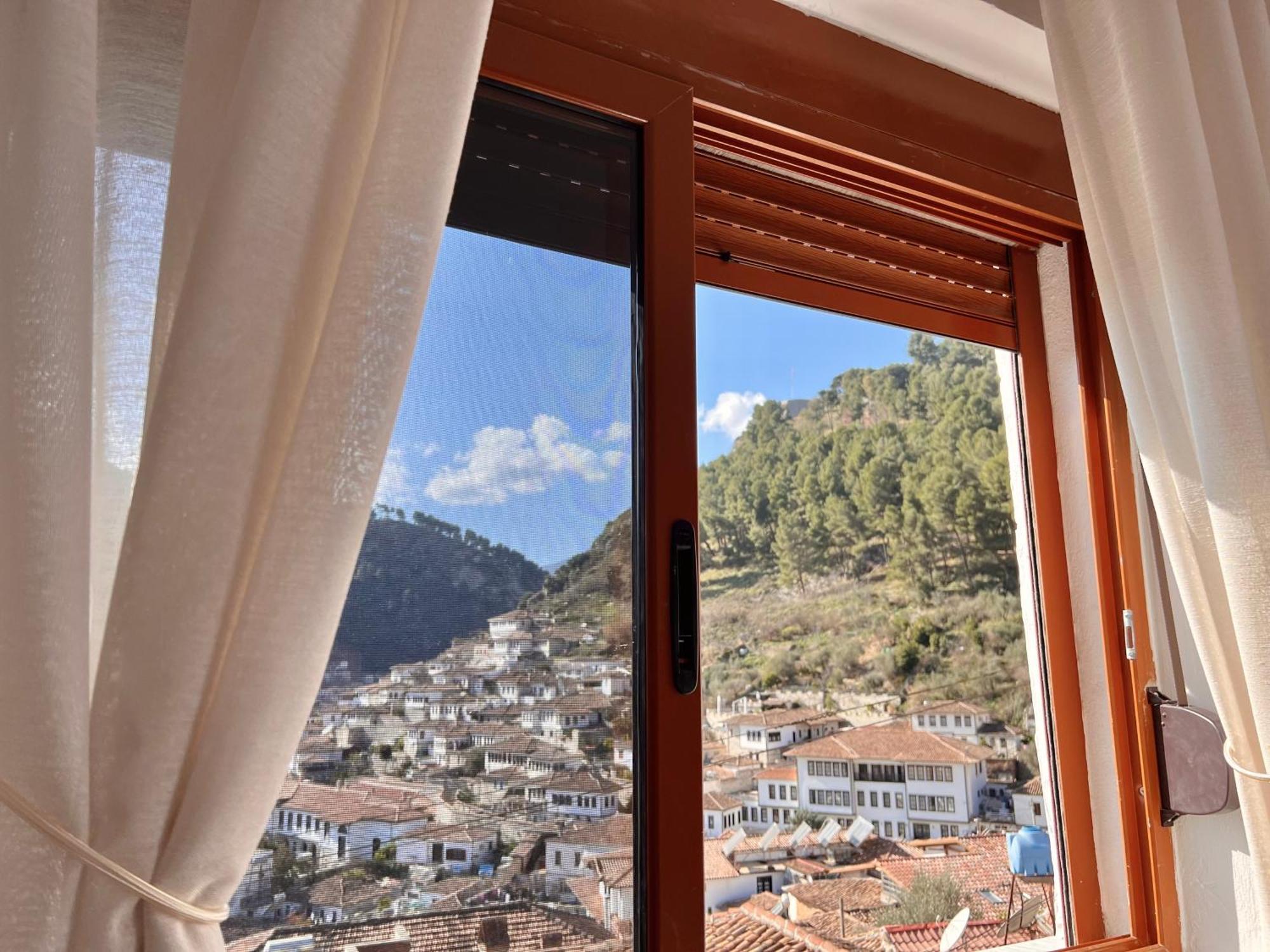 Villa Dona Berat Esterno foto