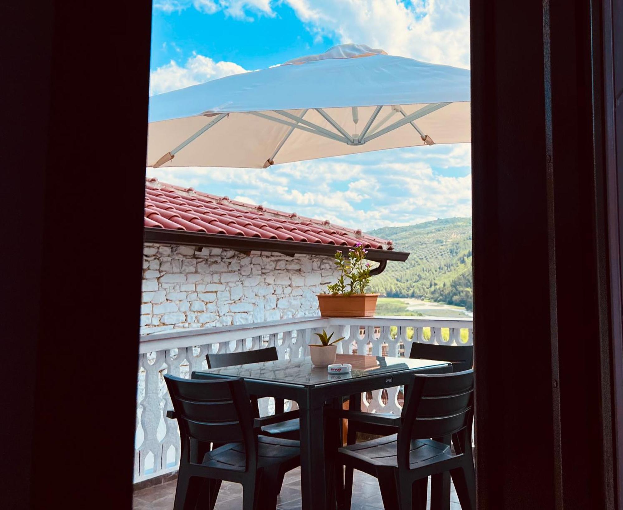 Villa Dona Berat Esterno foto